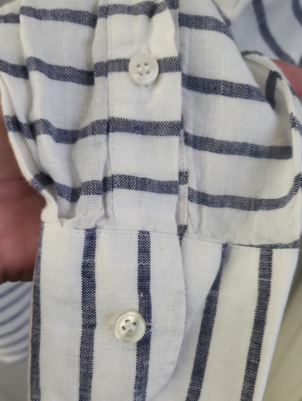 Baird McNutt Linen Blouse in Navy and White - Picture 4 of 7